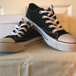 Airwalk 168266 Legacee Black Sneaker Skate Shoes - Size 8.5